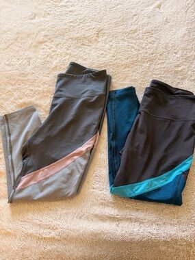 2 PAIRS OF XL LEGGINGS
